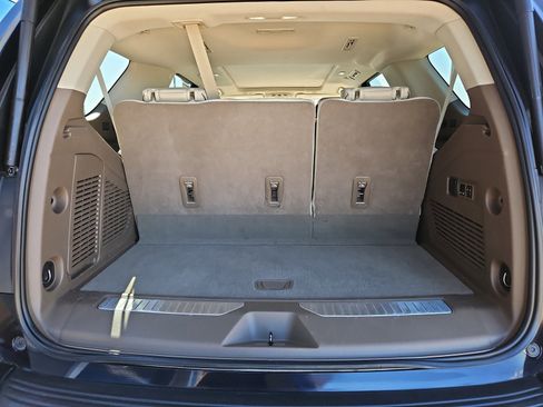 Used 2023 GMC Yukon Denali w/ Advanced Technology Package image 25