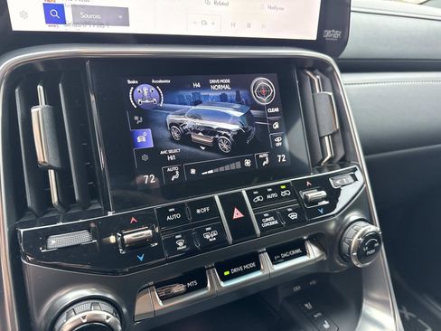 Used 2025 Lexus LX 700h Overtrail image 25