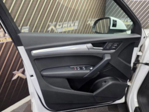 Used 2019 Audi Q5 2.0T Premium w/ Convenience Package image 16