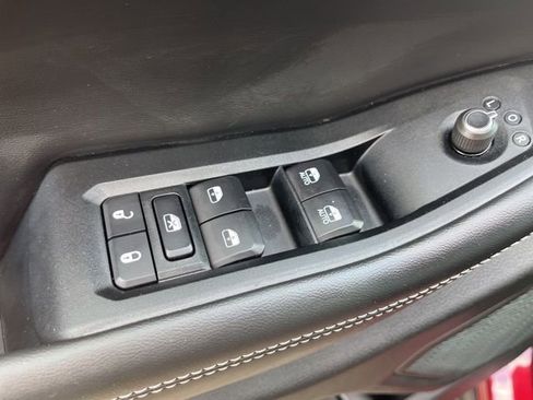 New 2025 Jeep Grand Cherokee Limited w/ Luxury Tech Group II image 12