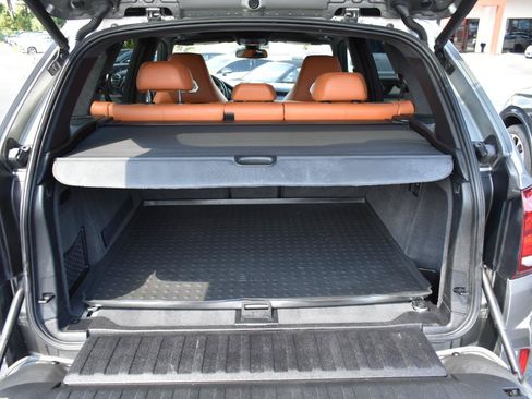 Used 2017 BMW X5 M AWD/4WD image 48