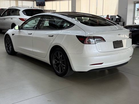 Used 2021 Tesla Model 3 Long Range AWD/4WD image 4