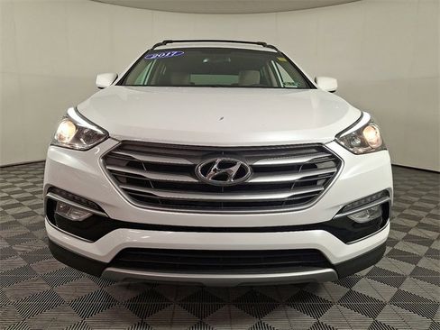 Used 2017 Hyundai Santa Fe Sport image 5