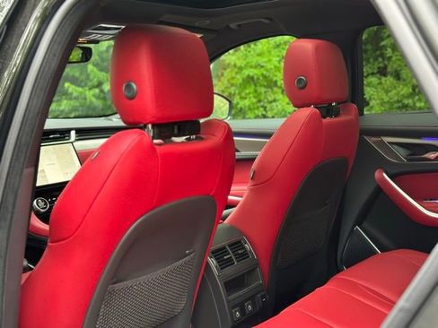 New 2026 Jaguar F-PACE R-Dynamic S image 16