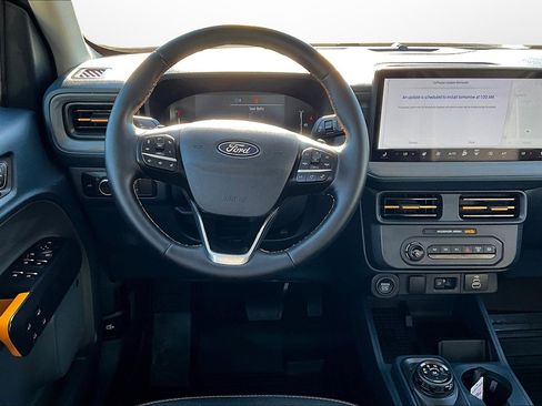 Used 2025 Ford Maverick Tremor image 5