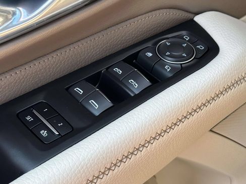 Certified 2023 GMC Yukon XL Denali AWD/4WD image 16