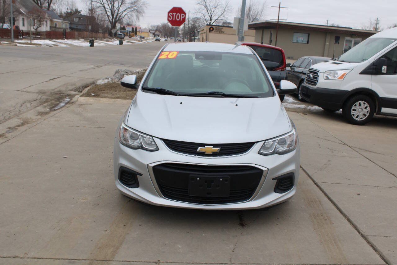 Used 2020 Chevrolet Sonic LT FWD image 3