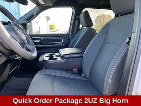 Used 2025 RAM 2500 Big Horn AWD/4WD image 3