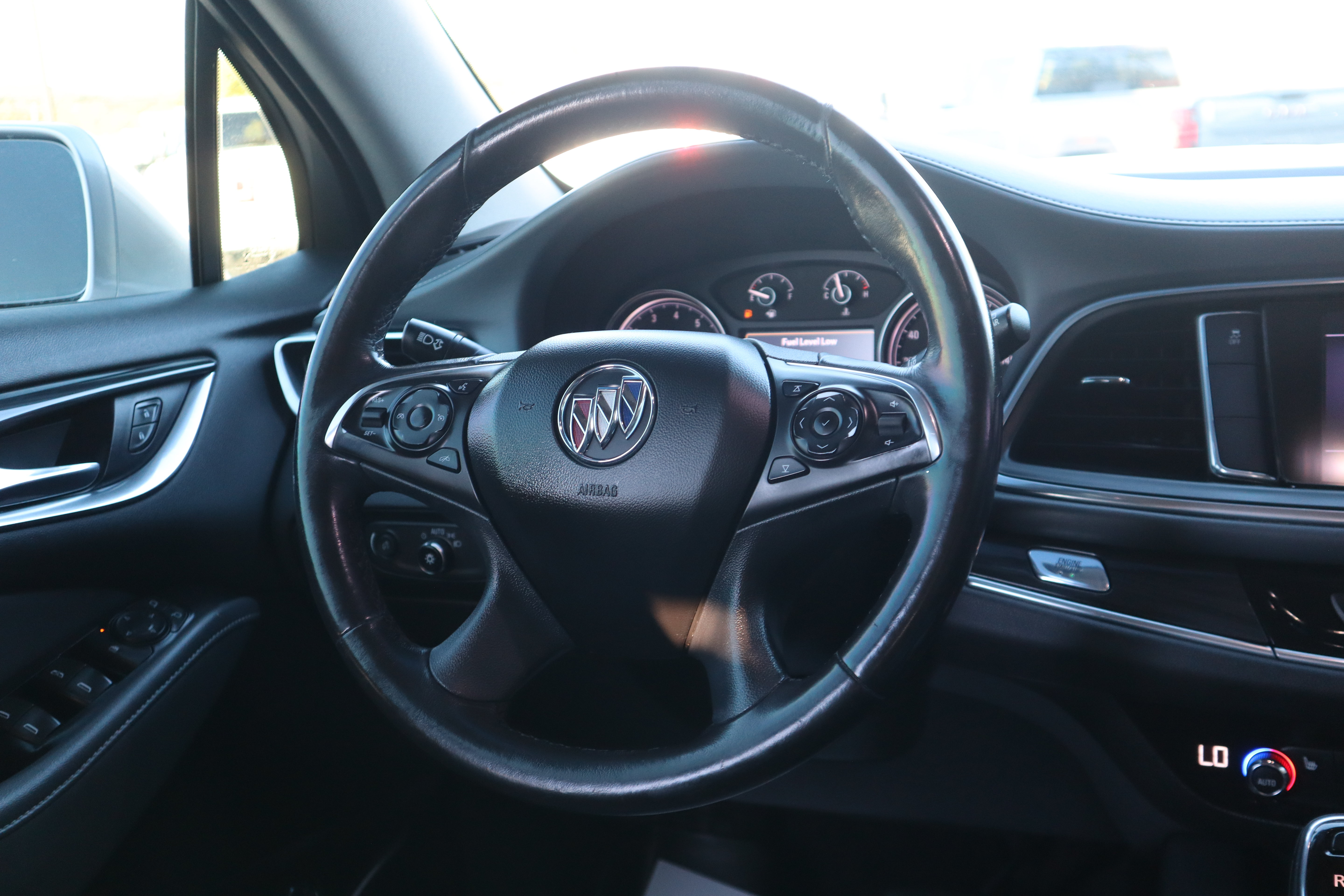 Used 2020 Buick Enclave Essence FWD image 15