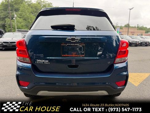 Used 2020 Chevrolet Trax LT w/ Driver Confidence Package AWD/4WD image 11