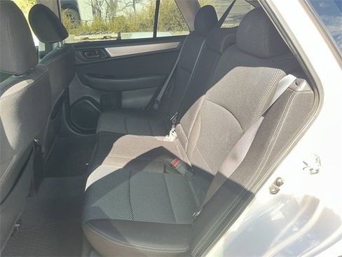 Used 2018 Subaru Outback 2.5i image 29