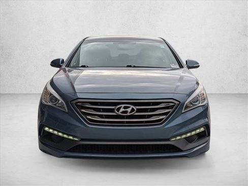 Used 2016 Hyundai Sonata Sport w/ Option Group 02 image 2