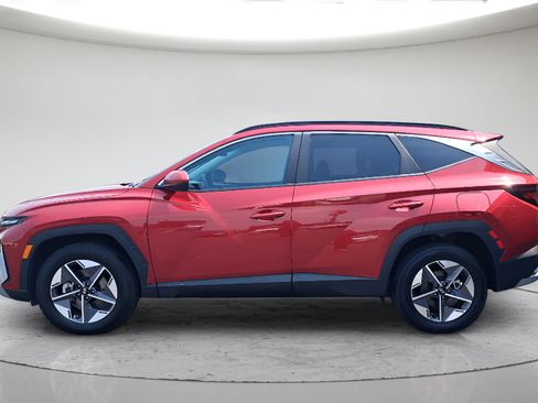 Used 2025 Hyundai Tucson SEL AWD/4WD image 6