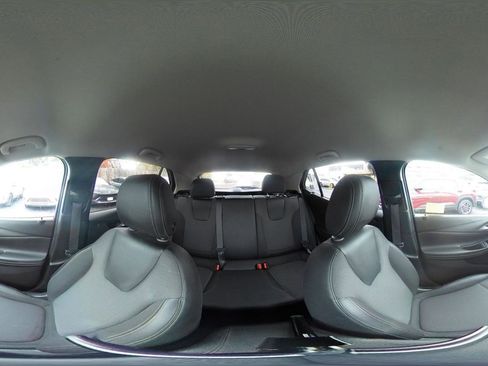 Used 2025 Buick Encore GX Preferred image 36