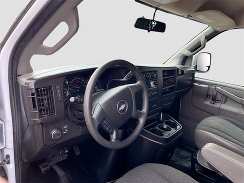 Used 2023 Chevrolet Express 2500 w/ Driver Convenience Package image 9