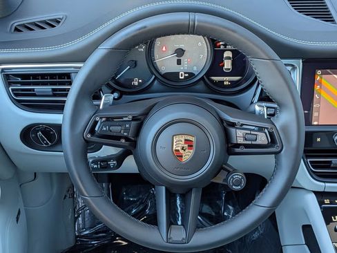 Certified 2025 Porsche Macan S AWD/4WD image 16