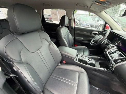 Used 2023 Kia Sorento EX AWD/4WD image 20