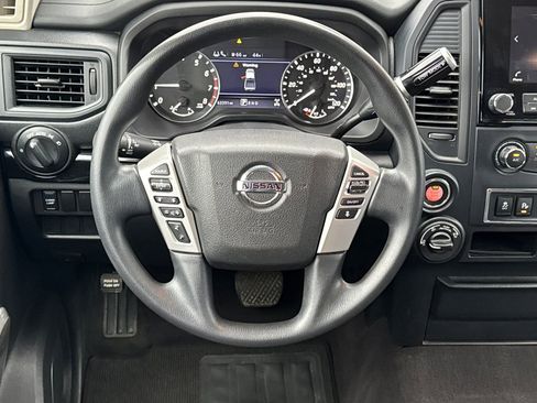 Used 2022 Nissan Titan SV w/ Accessory Utility Package image 14