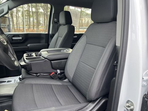 Used 2025 GMC Sierra 2500 Pro image 17