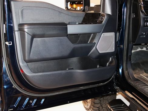 Used 2023 Ford F250 Lariat w/ Lariat Ultimate Package image 39