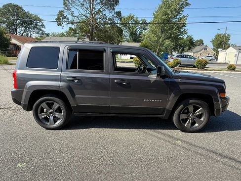 Used 2015 Jeep Patriot High Altitude FWD image 20