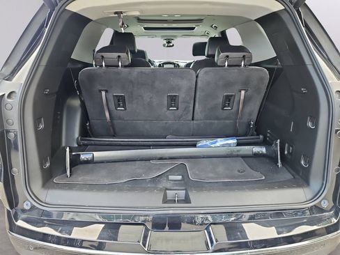 Used 2019 Chevrolet Traverse Premier w/ Redline Edition AWD/4WD image 38