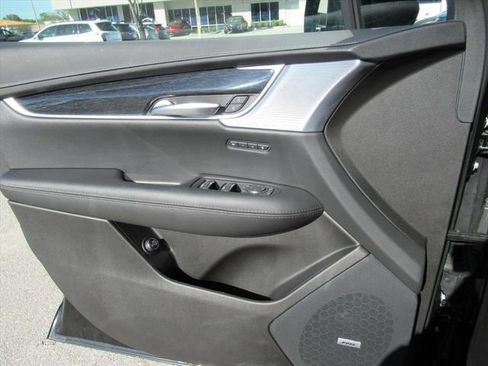 Certified 2025 Cadillac XT5 Premium Luxury image 20