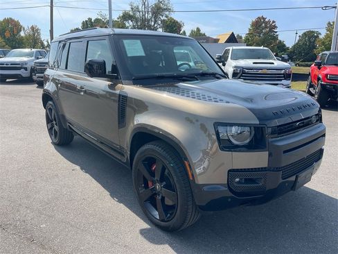 Used 2024 Land Rover Defender 110 X image 7