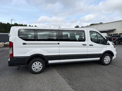Used 2024 Ford Transit 350 XLT RWD image 5