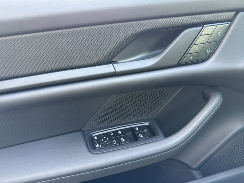 Certified 2024 Porsche Taycan 4S image 12