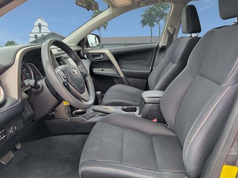 Used 2015 Toyota RAV4 XLE FWD image 11