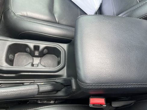 Used 2023 Jeep Wrangler Altitude image 13