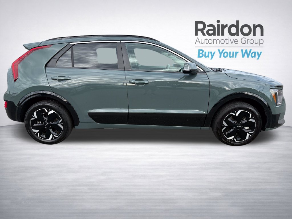 Used 2023 Kia Niro Wind w/ Wind Preserve Package FWD image 8