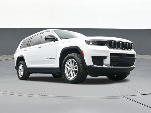 Used 2022 Jeep Grand Cherokee L Laredo w/ Luxury Tech Group I image 50