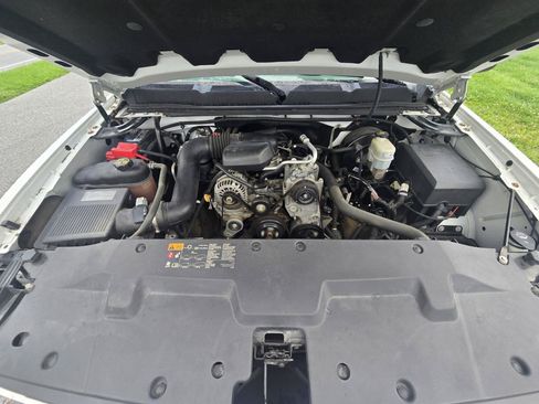 Used 2013 Chevrolet Silverado 1500 W/T w/ LS Package RWD image 9