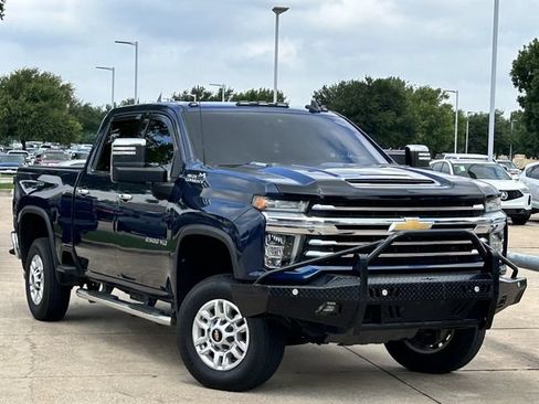 Used 2020 Chevrolet Silverado 2500 LTZ w/ LTZ Premium Package AWD/4WD image 2
