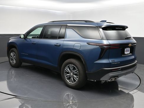 Certified 2026 Chevrolet Traverse LT w/ Enhanced Driving Package FWD image 5