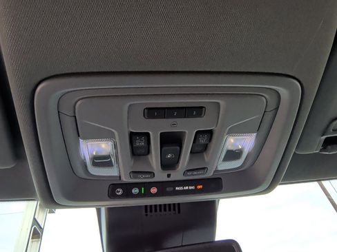 New 2026 GMC Sierra 1500 SLT image 22