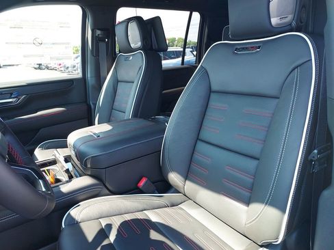 New 2026 GMC Yukon XL AT4 Ultimate w/ LPO, Floor Liner Package AWD/4WD image 17
