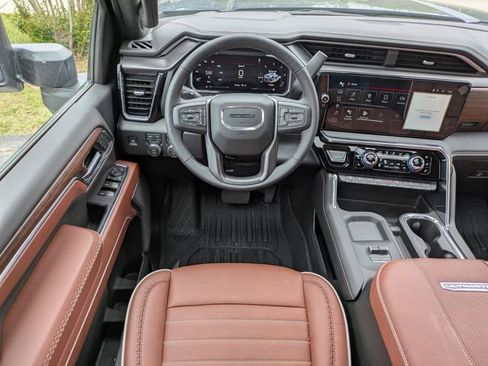 New 2026 GMC Sierra 2500 Denali Ultimate AWD/4WD image 14
