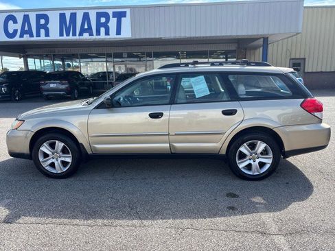 Used 2008 Subaru Outback 2.5i L.L. Bean image 8