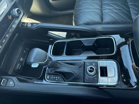 Used 2024 Kia Telluride EX X-Line image 21