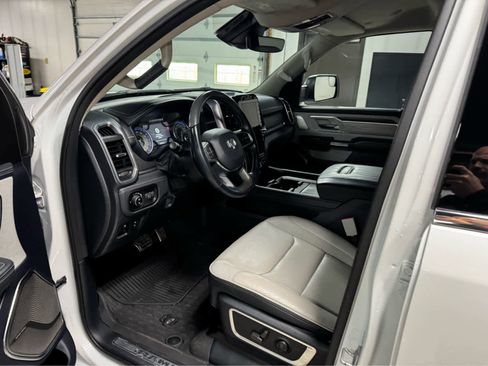 Certified 2022 RAM 1500 Limited image 16