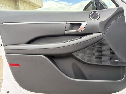 Used 2023 Hyundai Sonata SEL Plus image 10