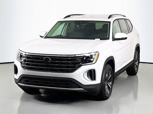 New 2026 Volkswagen Atlas SE image 3
