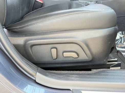 Used 2017 Subaru Outback 2.5i Limited AWD/4WD image 28