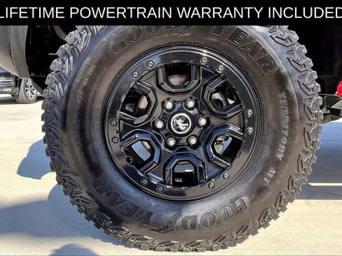 Used 2023 Ford Bronco Wildtrak image 12