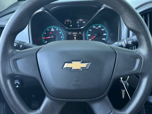 Used 2020 Chevrolet Colorado W/T RWD image 19