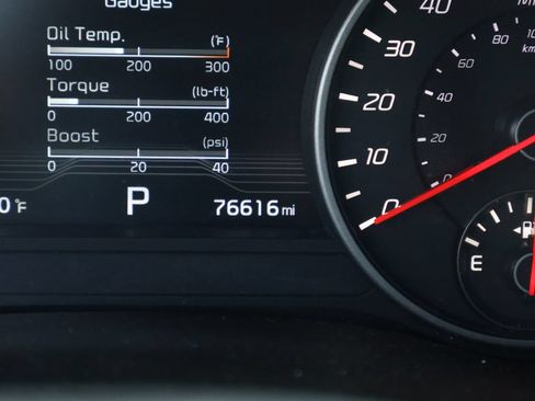 Used 2018 Kia Stinger GT2 AWD/4WD image 31