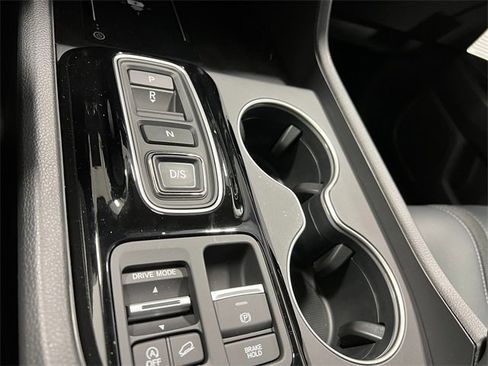 New 2025 Honda Pilot Touring image 19